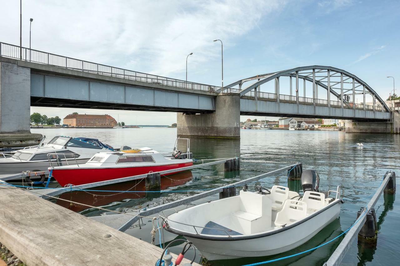Luxury City Center Harbour Apartment 2 Bedroom Sønderborg Zewnętrze zdjęcie